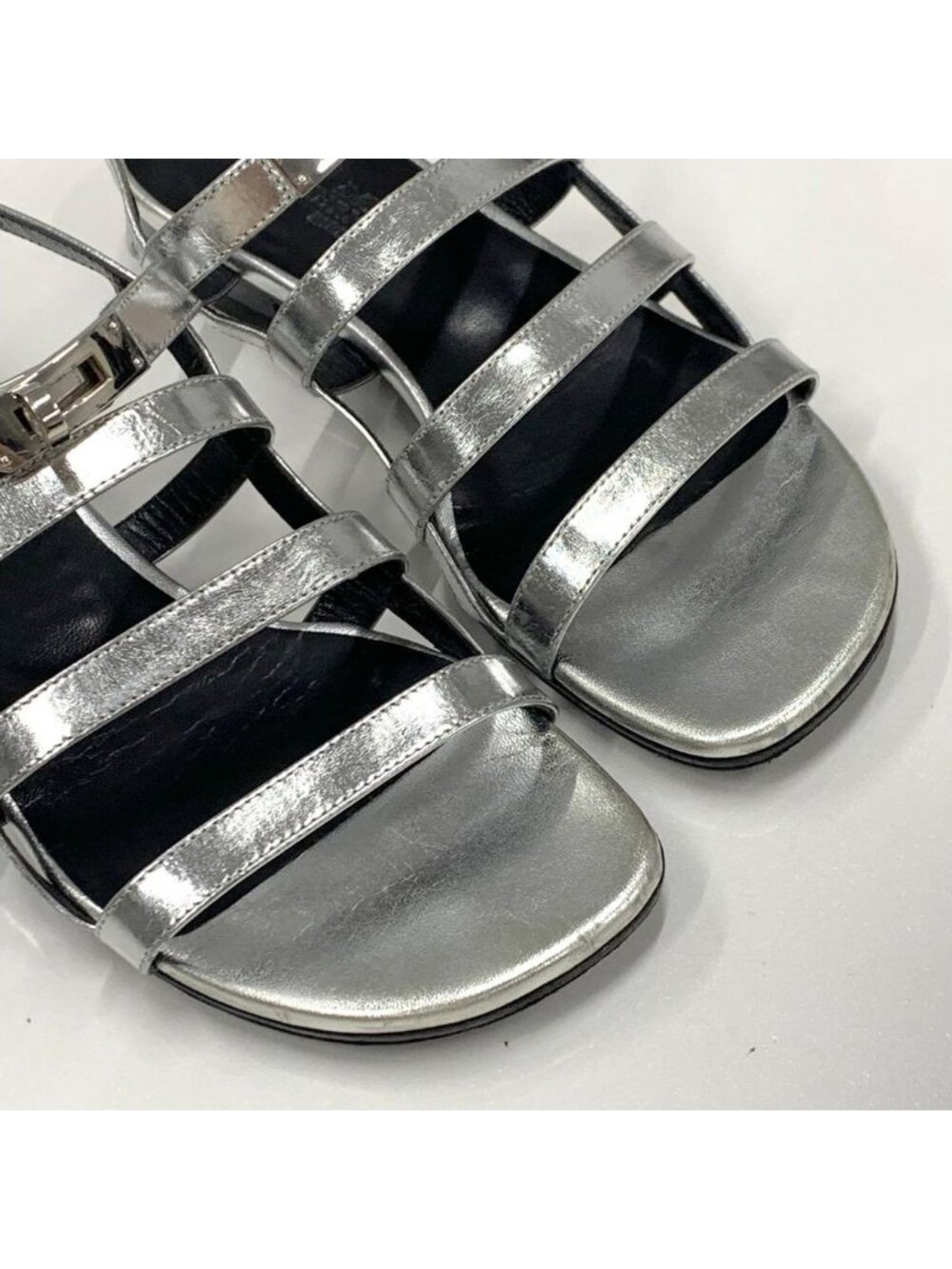 Hermes Transat Leather Kelly Hardware Sandals Silver - Picture 9 of 10